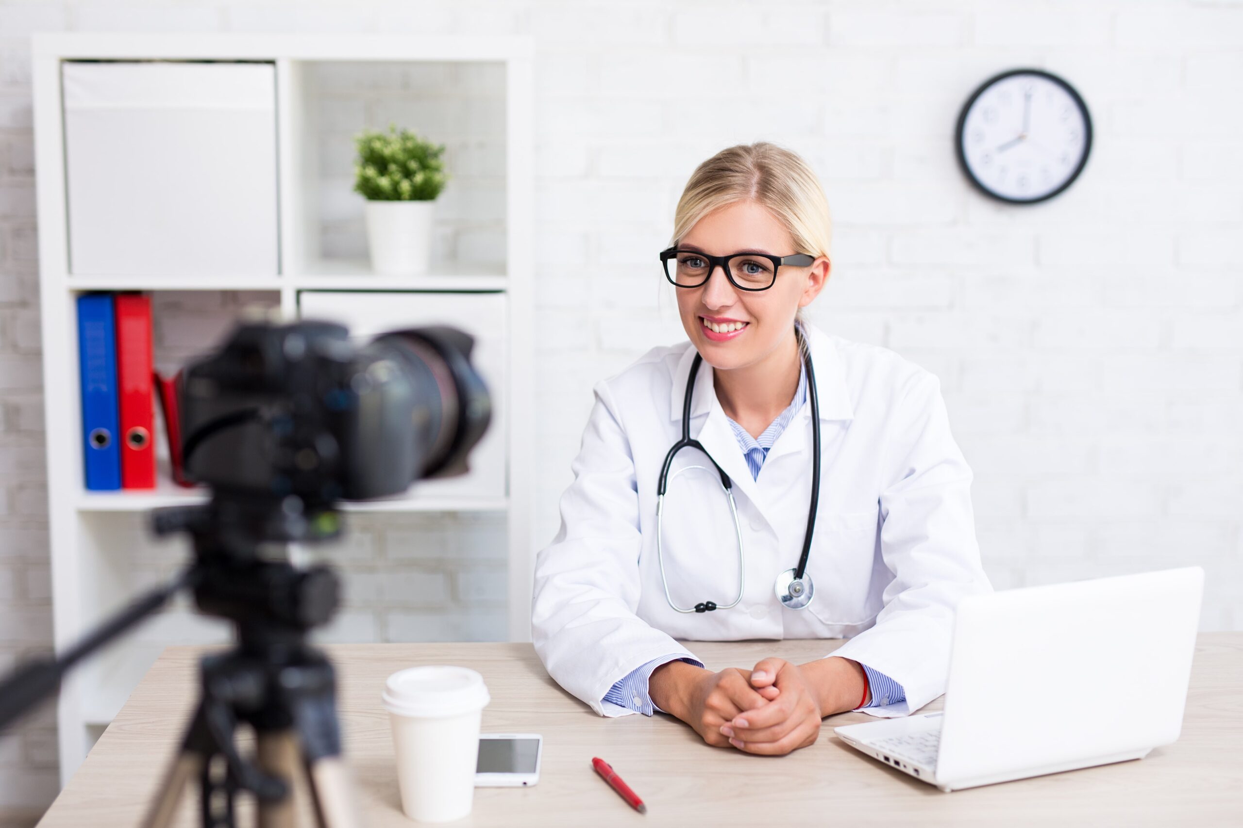 Should Doctors Use Video on Social Media?